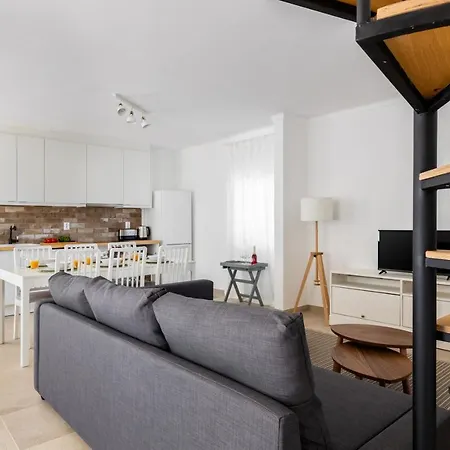 Carvoeira Surf & Family Villa *