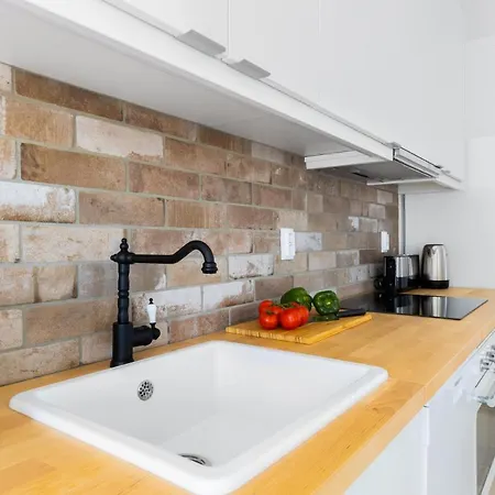 Carvoeira Surf & Family Villa