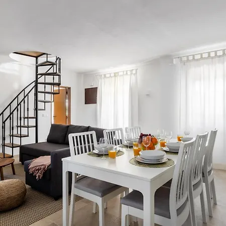 Carvoeira Surf & Family Villa *