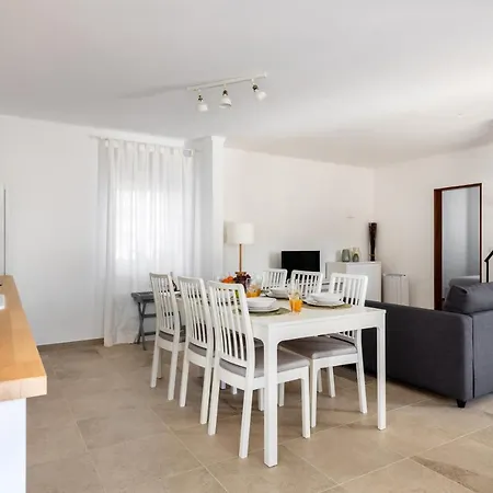 Carvoeira Surf & Family Villa Mafra